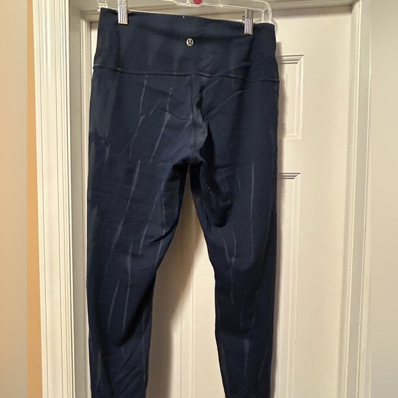 Lululemon Wunder Train with inside adjustable waistband - Picture 3 of 6